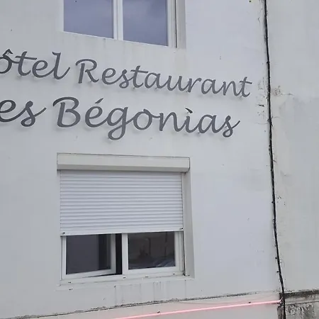 Les Begonias Hotel *